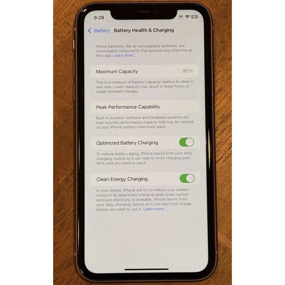 Iphone 11 64 Gb Unlocked Purple MH8H3LL/A Excellent Condition 95% Battery Health